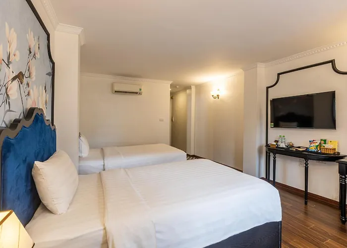 Hanoi House Hotel & Travel